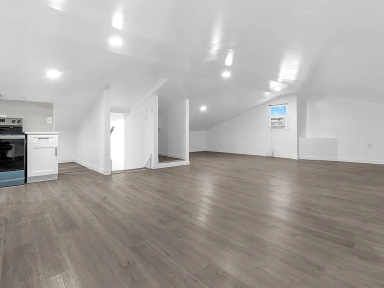 100 Haledon Ave #3 — Photo 2