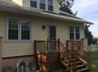 37 S Grove St, Sicklerville, NJ 08081