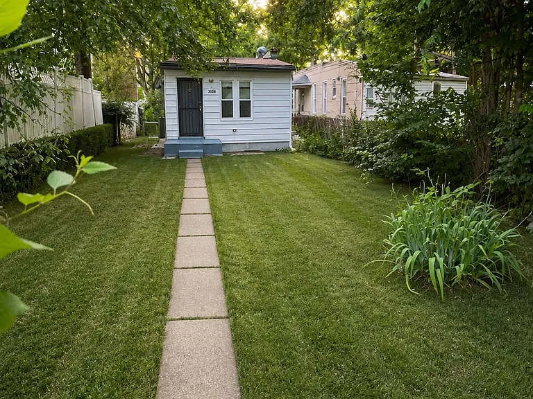 5718 Minnesota Ave — Photo 2