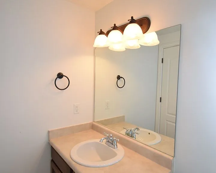 2182 E Whitekirk Way — Photo 14