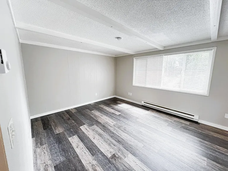 12517 47th Ave SW #16 — Photo 4