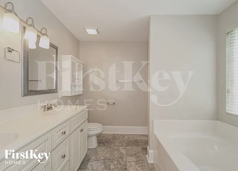 115 Kings Dr — Photo 10