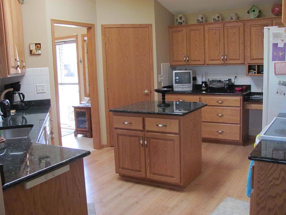 Kitchen with island