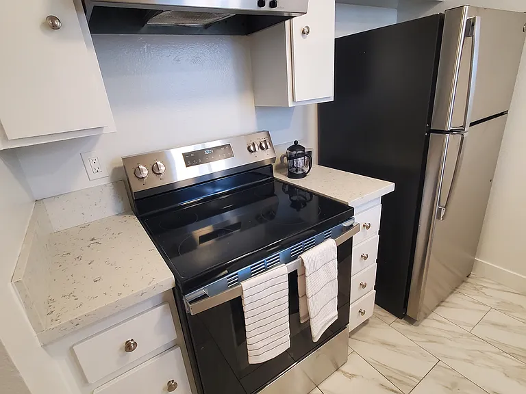 142 S Esplanade St #208 — Photo 7