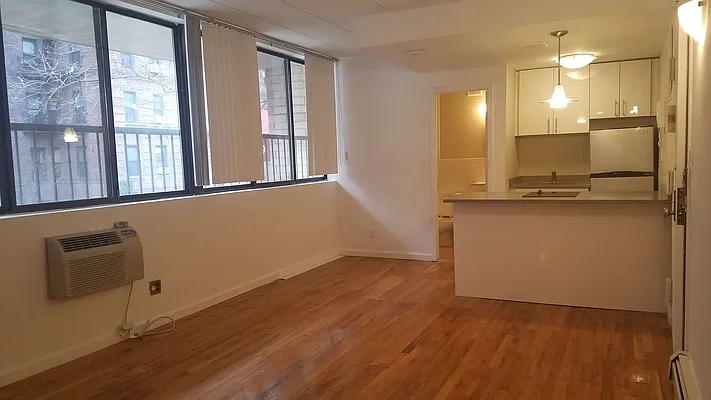 Rented by Bahar Management | media 22