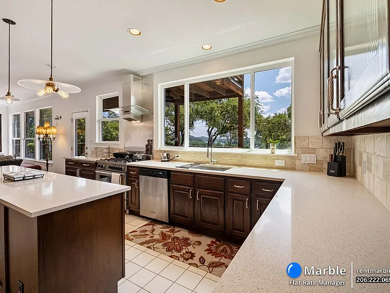 5511 Courtyard Dr — Photo 13