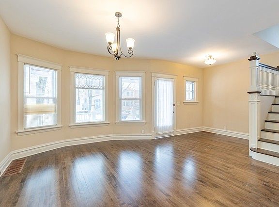 2nd image of 1319 Oak Park Ave