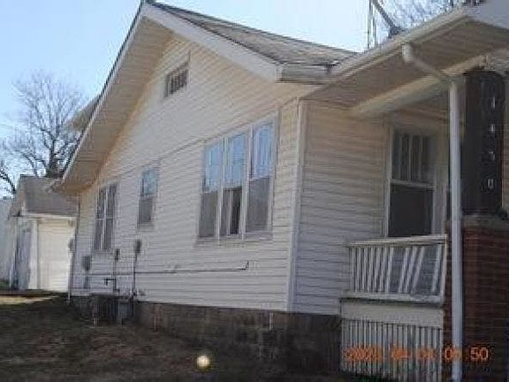 4th image of 1430 Central Ave