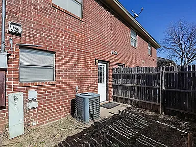 2 bed, 1088 sqft, $1,400 — Photo 2