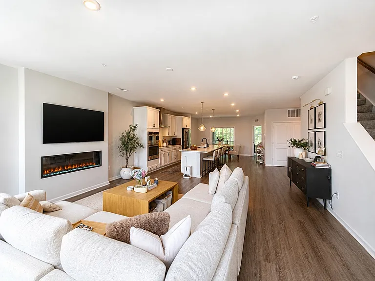 13329 Coalfield Station Ln — Photo 3