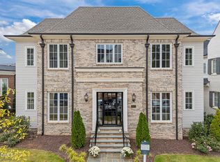 2651 Marchmont St, Raleigh, NC 27608