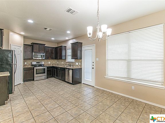 5th image of 5810 Stanford Dr