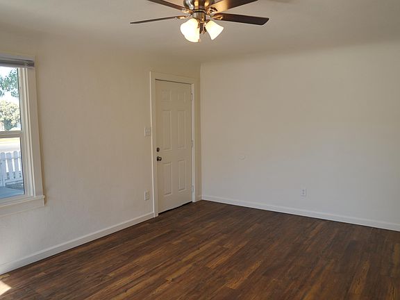 5th image of 848 N E Street