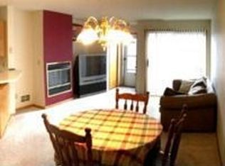 4094 Durham Ct, Eagan, MN 55122