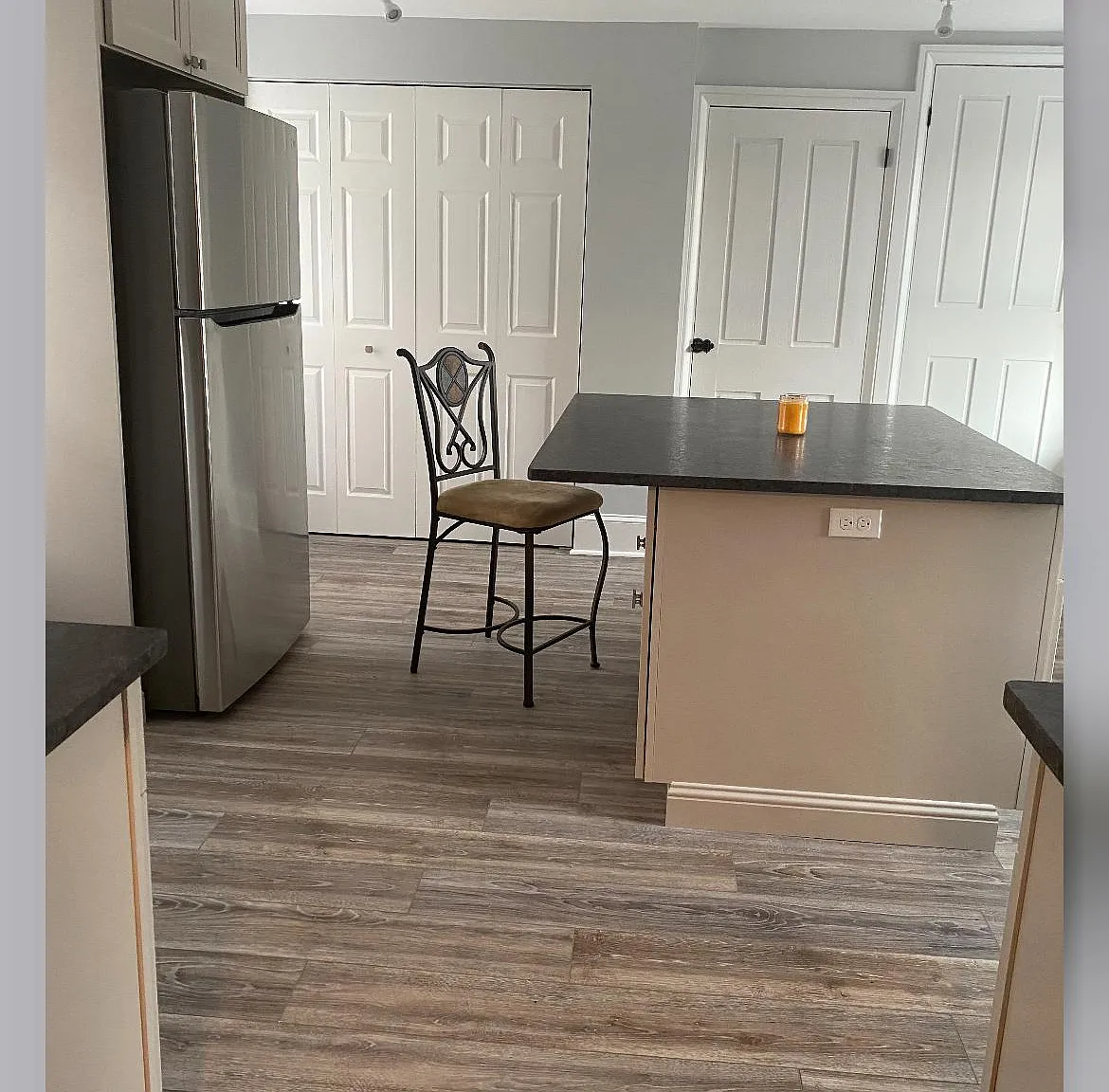143 N Main St — Photo 4