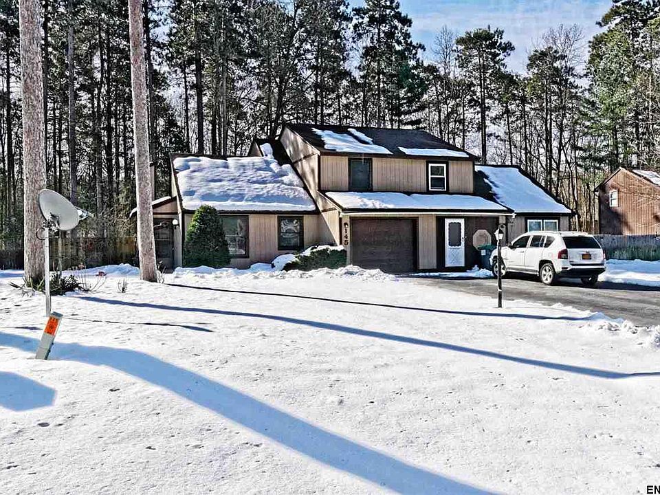 1st image of 145 Arrow Wood Pl