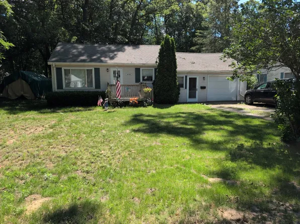 6150 East St, Twin Lake, MI 49457