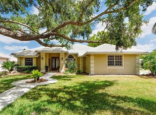 4696 Country Manor Dr, Sarasota, FL 34233