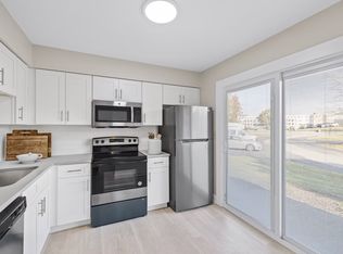 Pleasantwood Apartments and Townhomes, Dayton, OH 45426