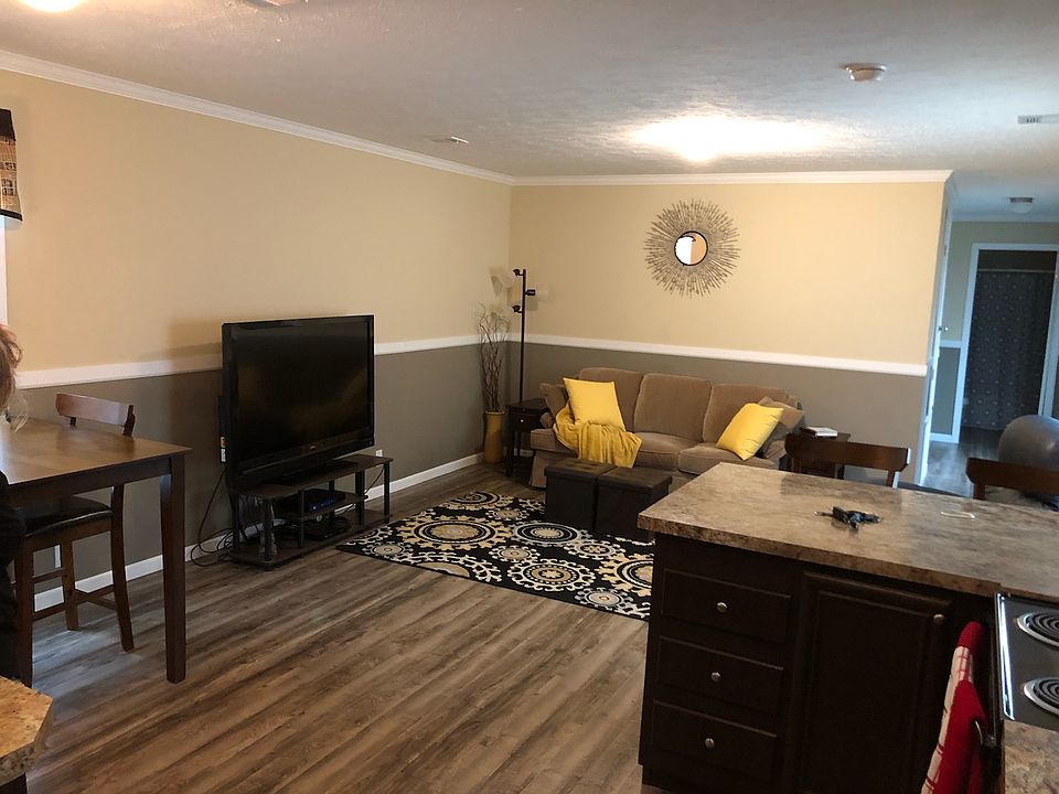 1st image of 3000 Pioneer St Trlr 38