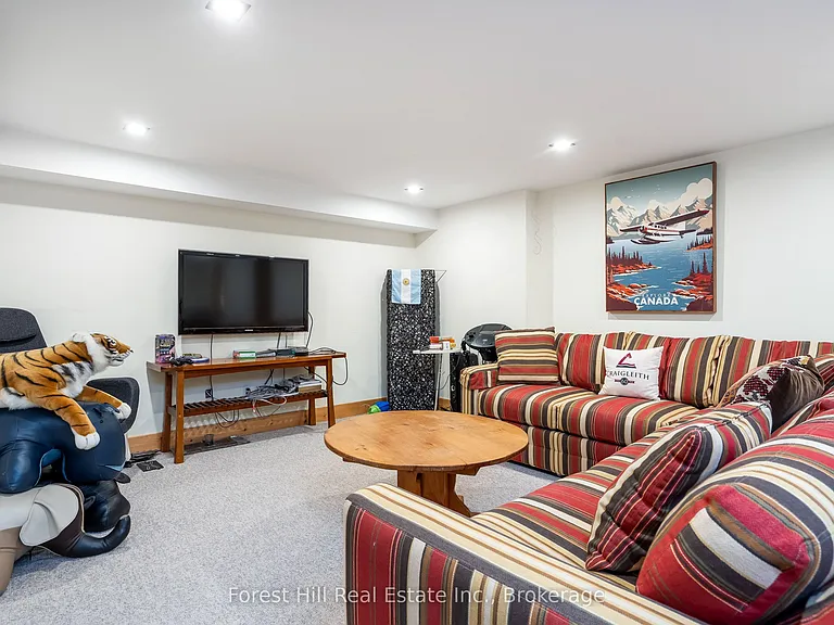 144 National Dr — Photo 19