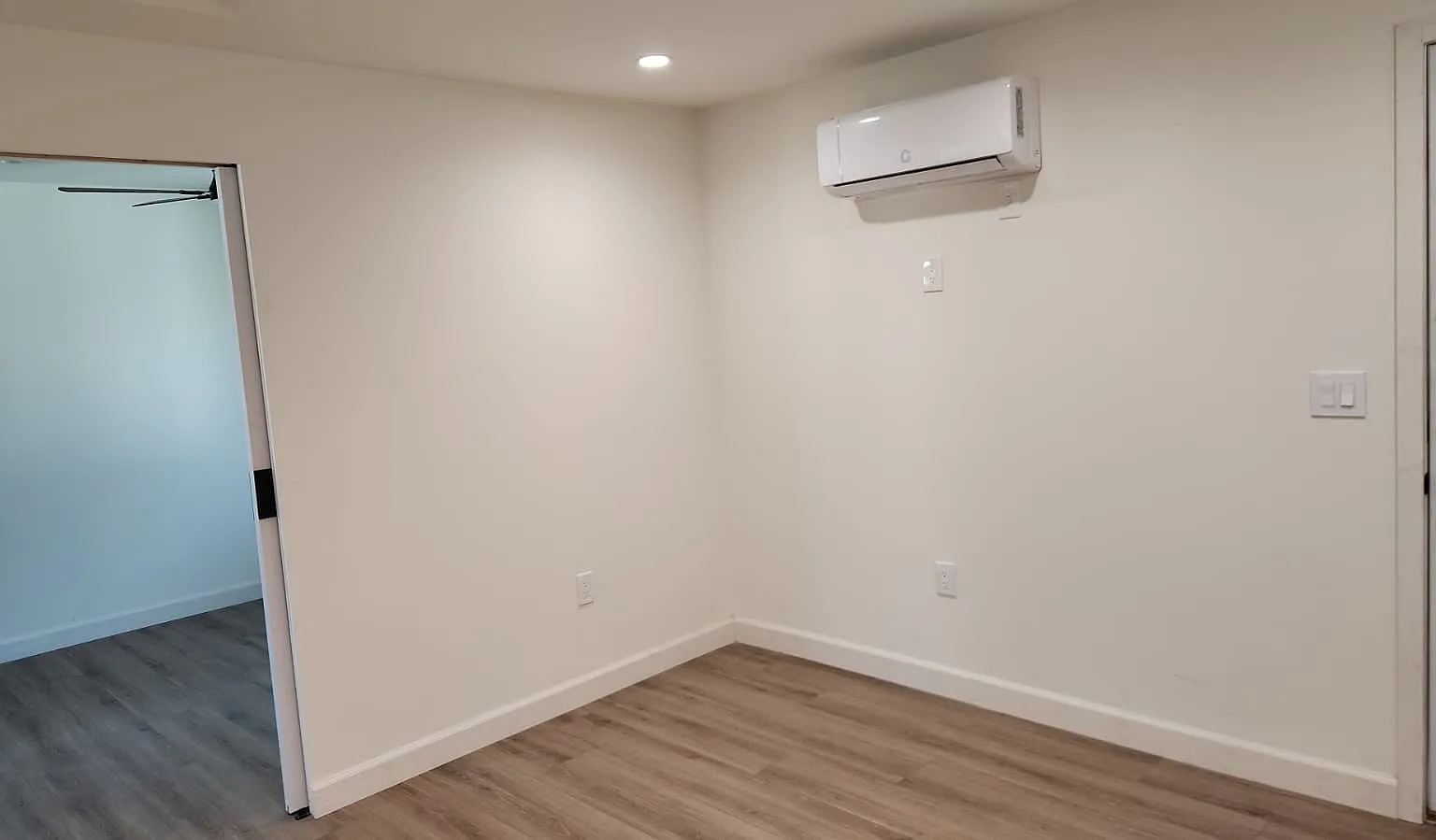 1 bed, 450 sqft, $2,100 — Photo 4