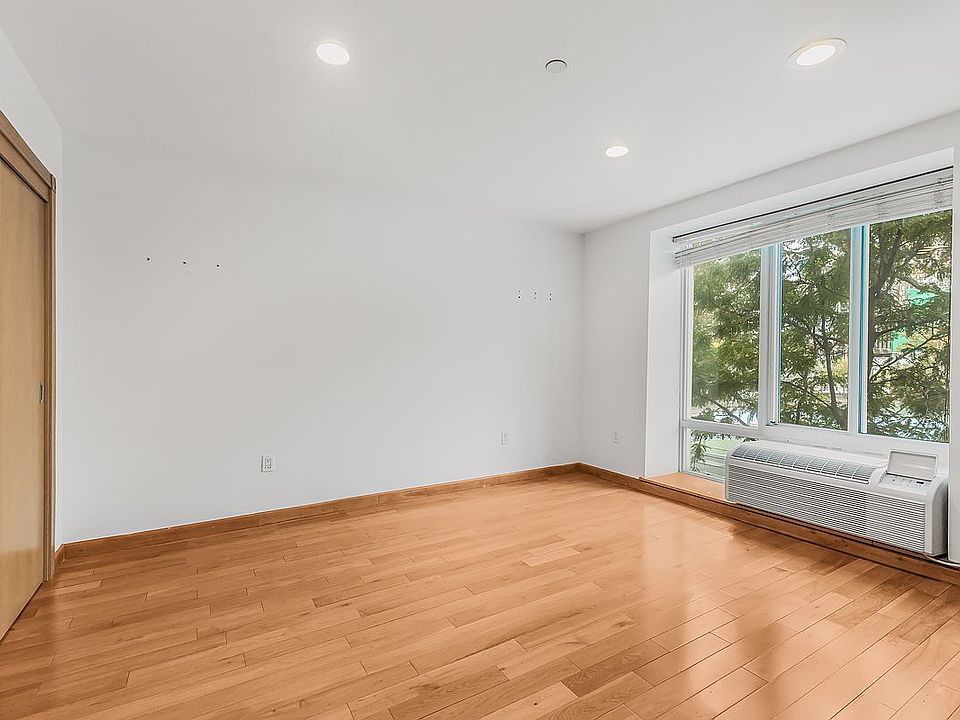 1st image of 78 Ridge St APT 2A