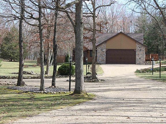 4th image of W7747 Fur Rd Road