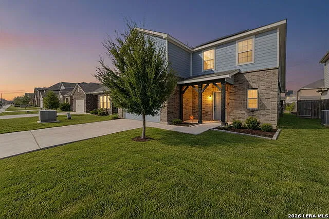 3 bed, 2.5 bath, 2044 sqft, $2,250 — Photo 1