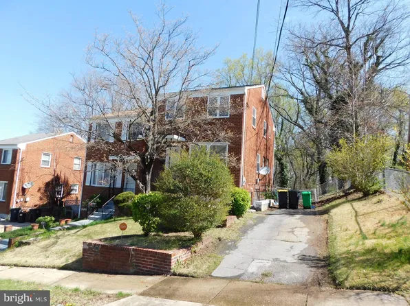 3624 Dixon St, Temple Hills, MD 20748