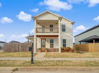 1703 W Broadway Pl, Rogers, AR 72758