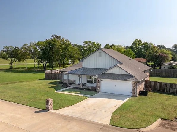 80 Chesterfield Cir, Texarkana, TX 75503