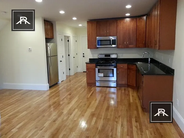 86 Linden St #1 — Photo 13