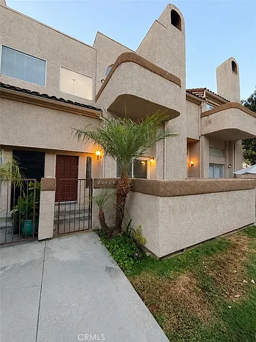 2032 S Bon View Ave #B Photo 1 2032 S Bon View Ave #B Photo 1