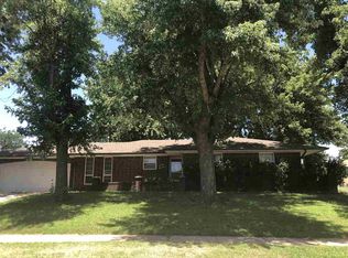 1617 Princeton Ave, Ponca City, OK 74604
