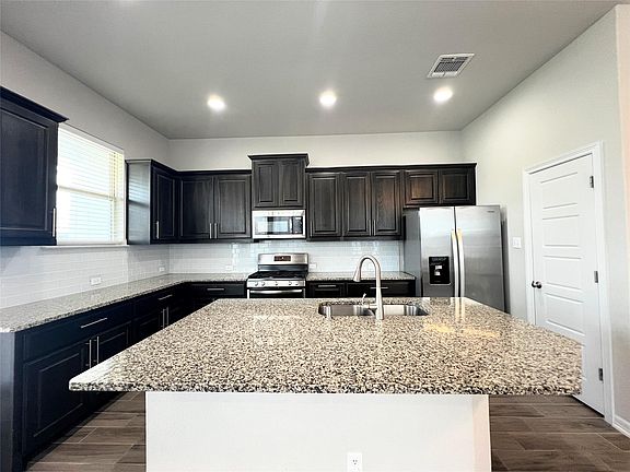 3rd image of 2101 Dillon Pond Ln Unit B