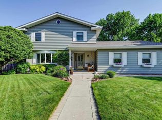 5410 Vicar Ln, Madison, WI 53714