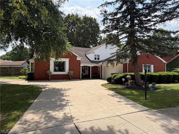 640 Harrison Ave, Akron, OH 44314