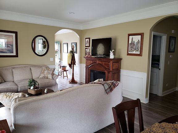 3rd image of 13364 Meadowlark Ln