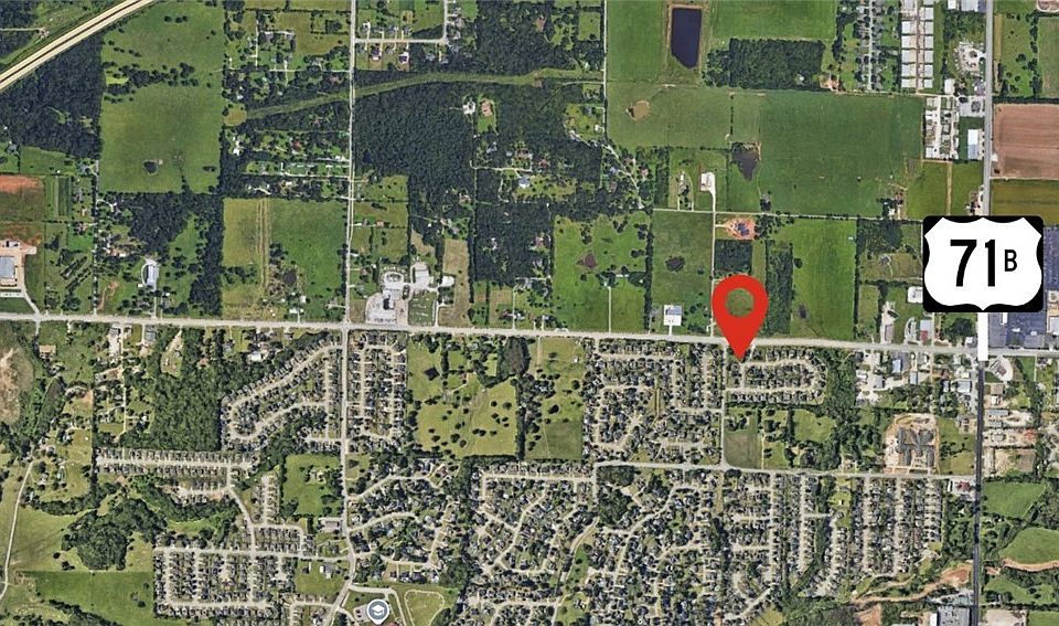 2nd image of Wagon Wheel Rd