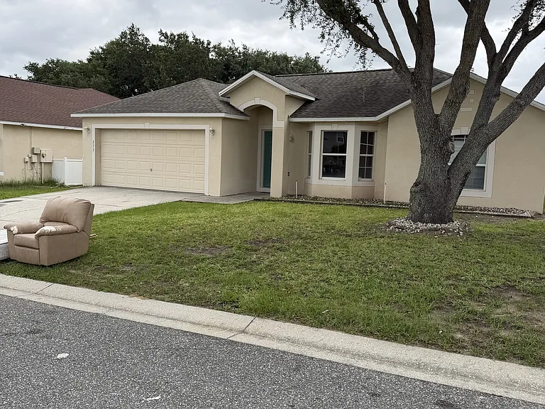 255 Lobelia Dr — Photo 15