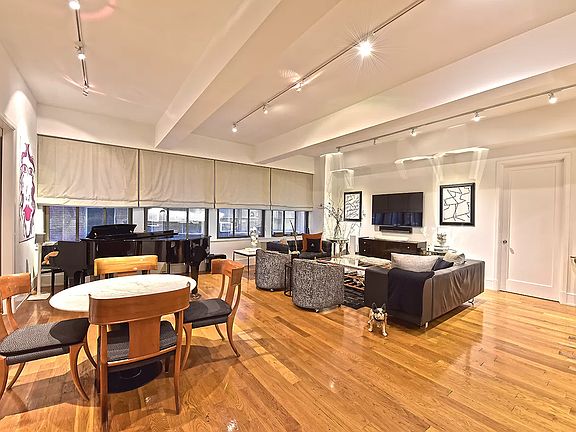 5th image of 130 W 30th St #5D