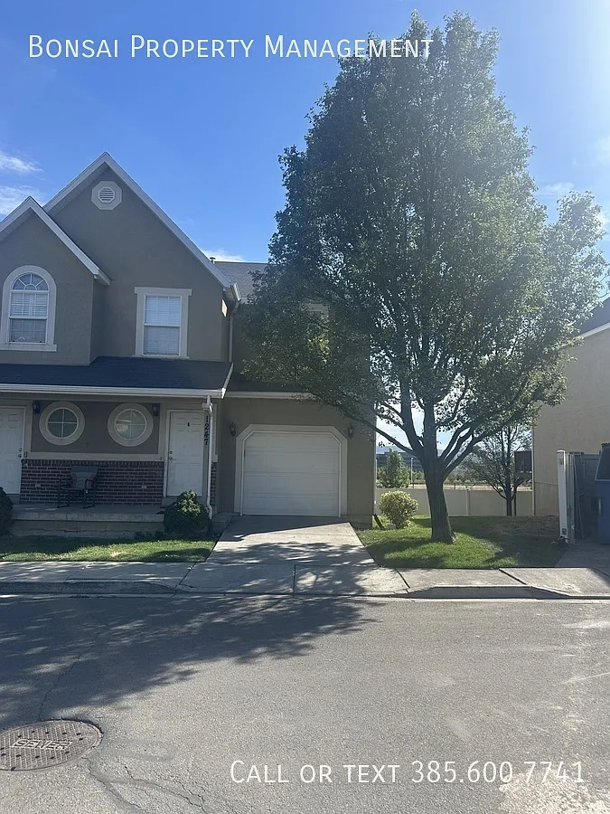 Spacious Townhome in Lehi — Photo 2