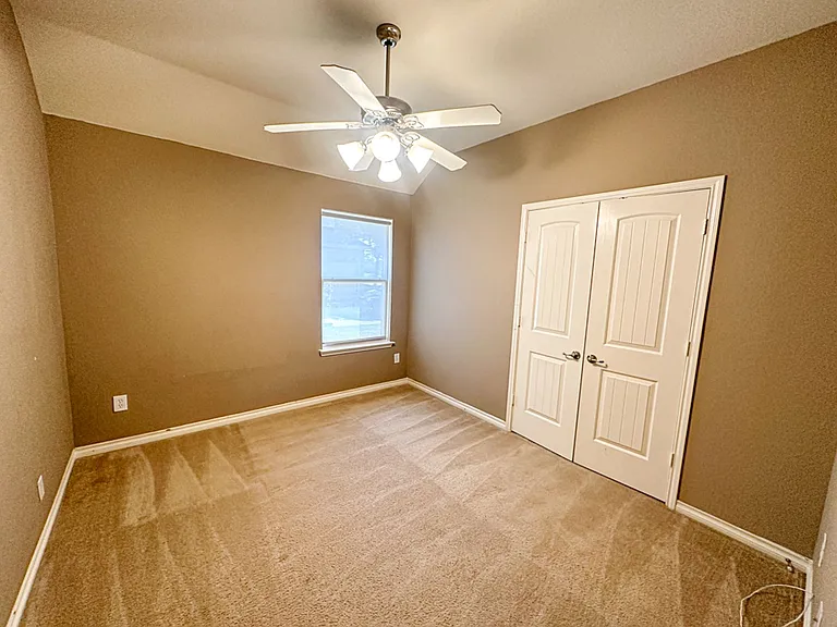 1715 Nestledown Dr — Photo 18