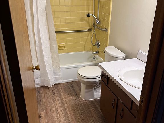 5th image of 51420 Ashley St #2