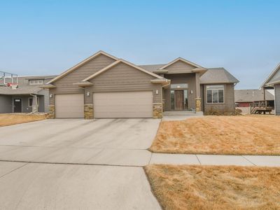 5504 S Solono Ave, Sioux Falls, SD, 57108