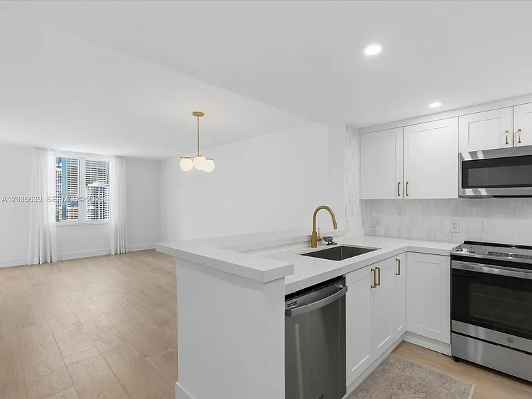 701 Brickell Key Blvd #1201 — Photo 2