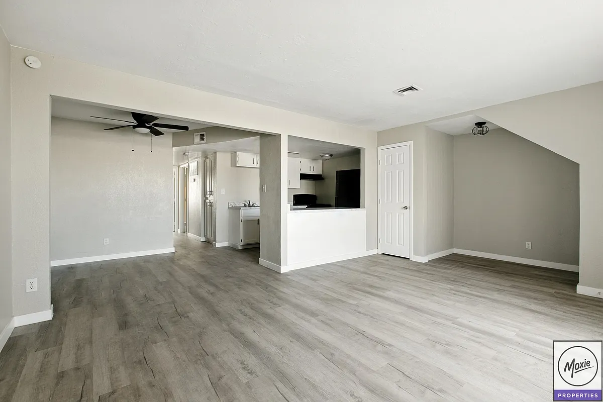 Building Photo - Avante Pointe