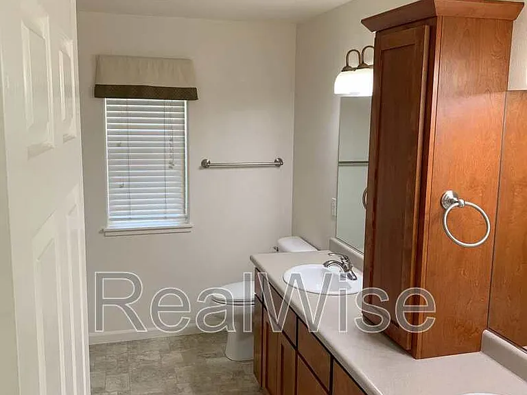 1188 SW Derek Ln — Photo 12