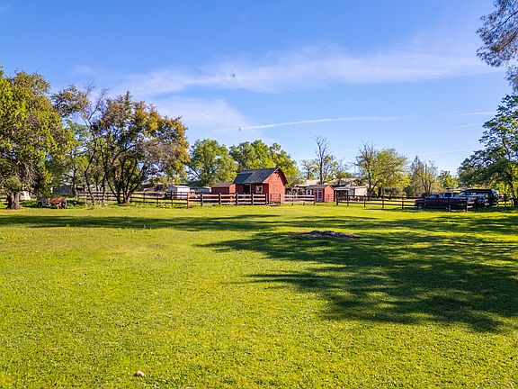 3rd image of 9038 Stillwater Rd